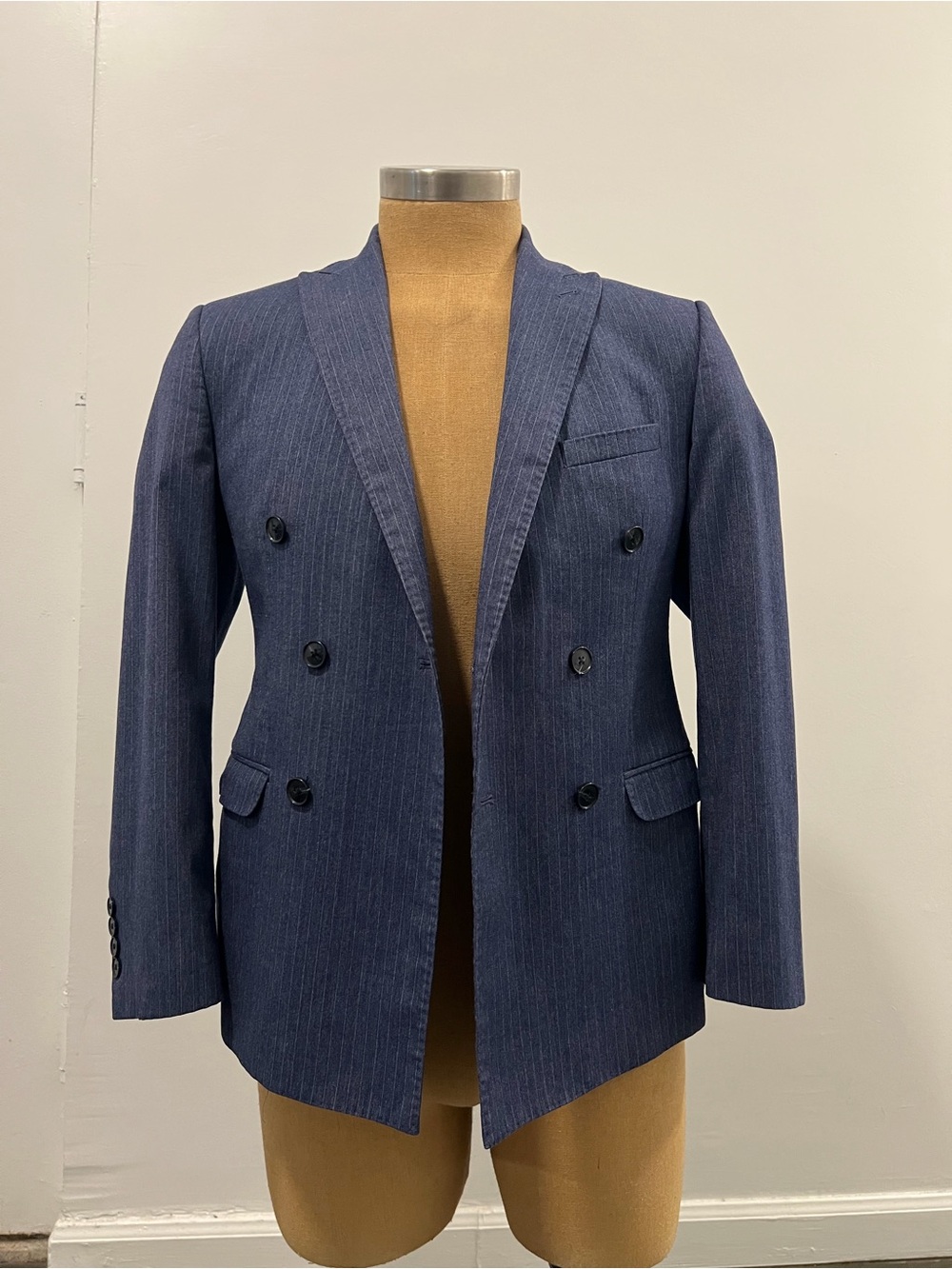 Kenneth Cole Reaction Men's Double-Breasted Navy Pinstripe Sport Coat